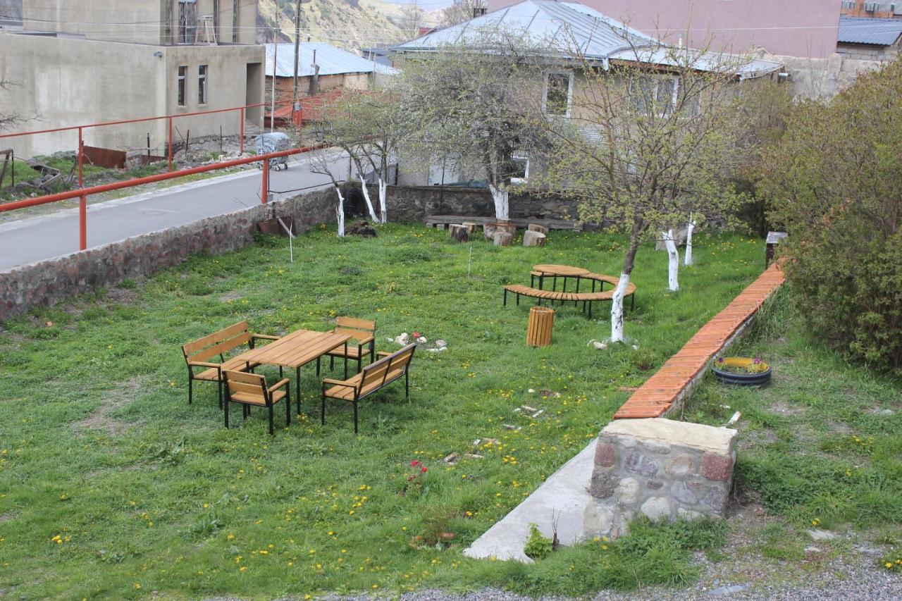 Golden Star Kazbegi Hotel Buitenkant foto