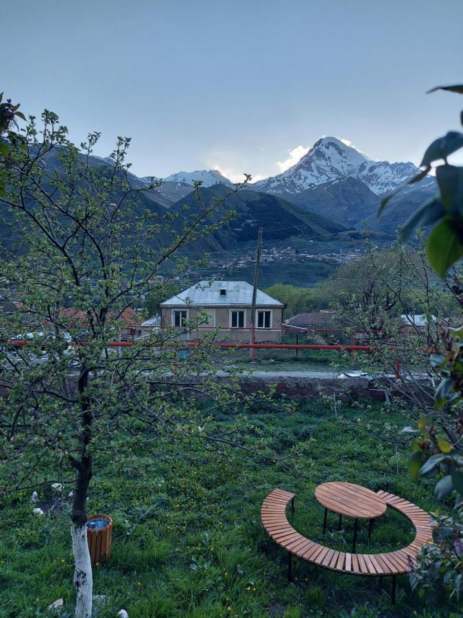 Golden Star Kazbegi Hotel Buitenkant foto