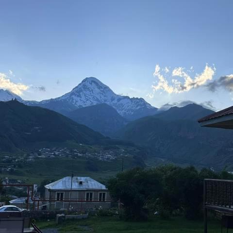 Golden Star Kazbegi Hotel Buitenkant foto