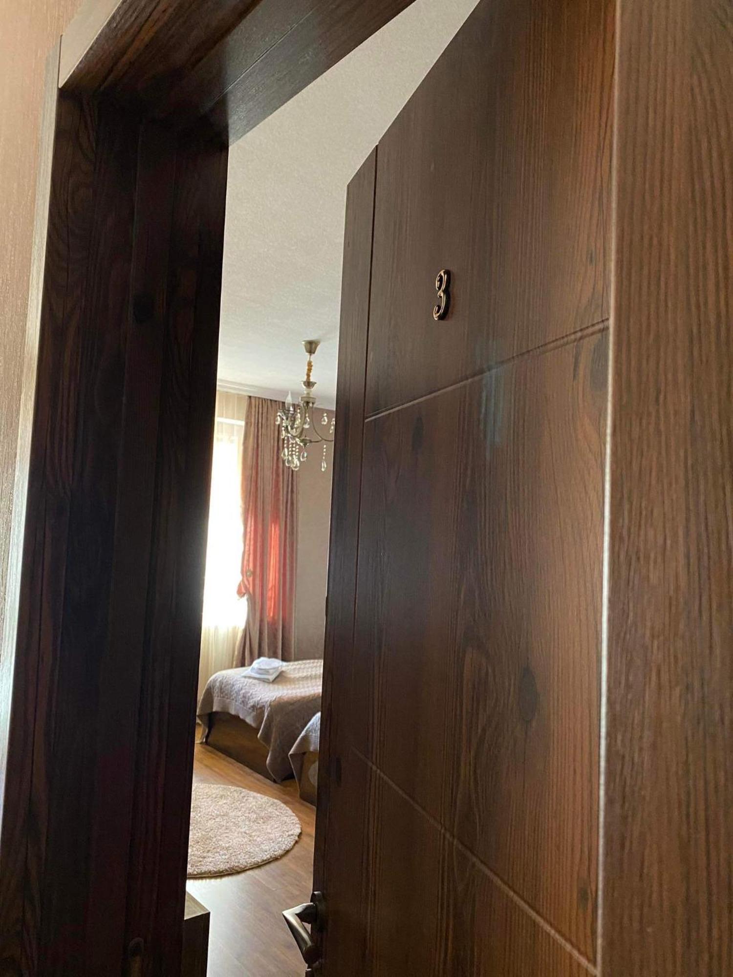 Golden Star Kazbegi Hotel Kamer foto