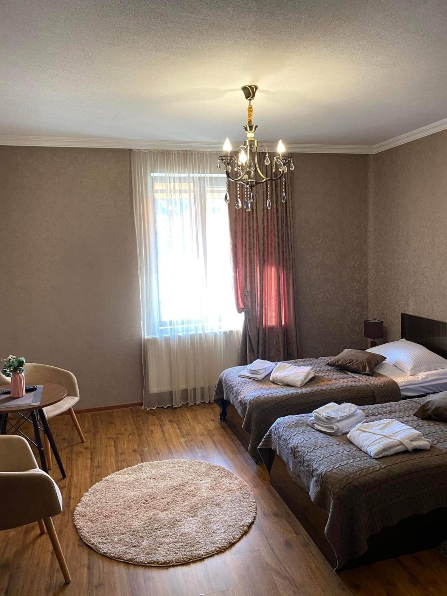 Golden Star Kazbegi Hotel Kamer foto